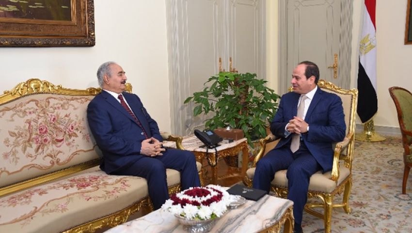 السيسي وحفتر يبحثان بالقاهرة الأزمة الليبية