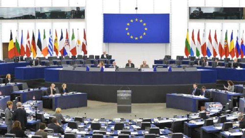 اليمن يطالب أوروبا بالضغط على إيران لوقف دعم الحوثيين