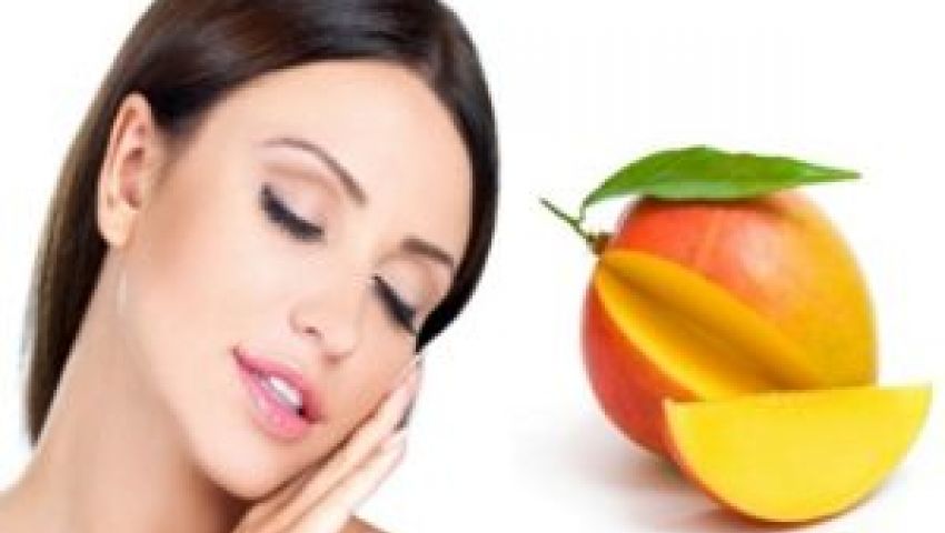 قناع المانجو والفراولة لبشرة نضرة ونقية