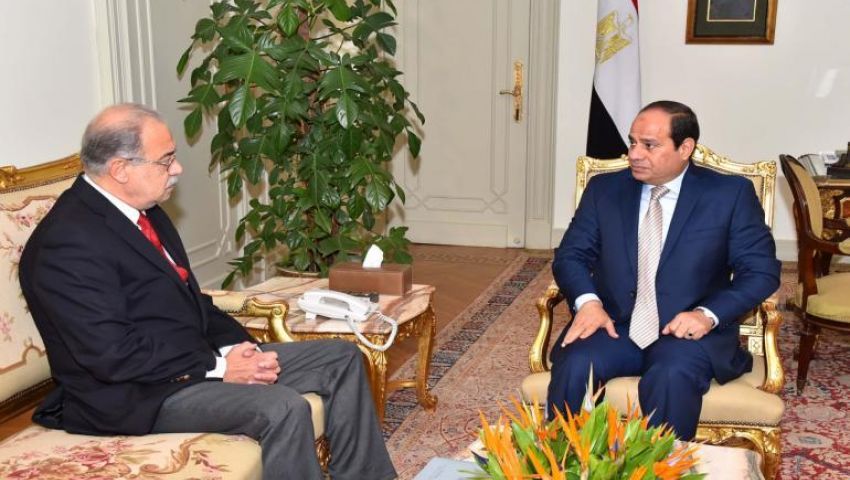بعد فوزه بولاية ثانية.. هل يحتفظ «السيسي» بحكومة «شريف إسماعيل»؟