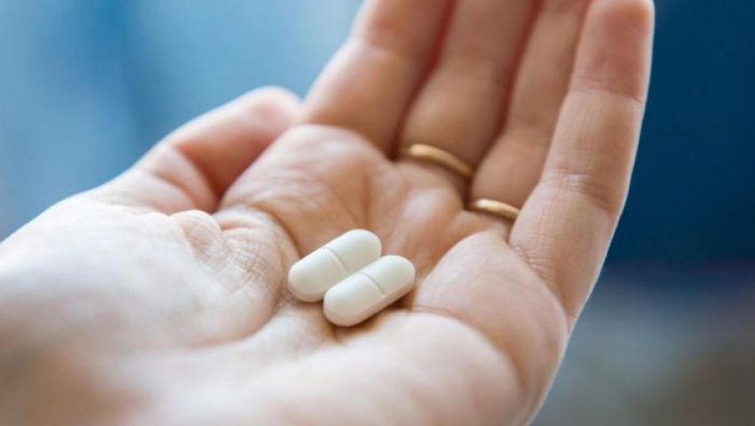 هل «باراسيتامول» يخفف من الآثار الجانبية للقاح كورونا؟