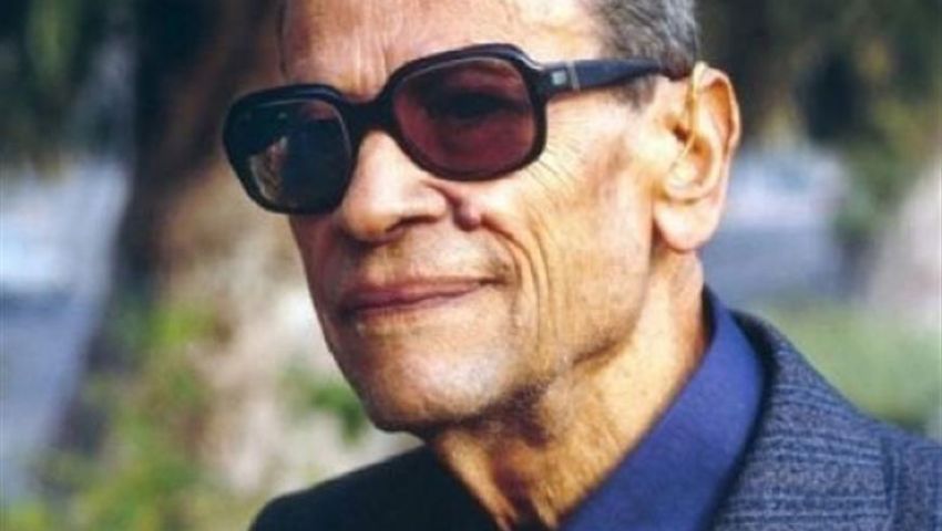 كيف رد أدباء مصر على اتهام «إسرائيل» لنجيب محفوظ بالتطبيع؟