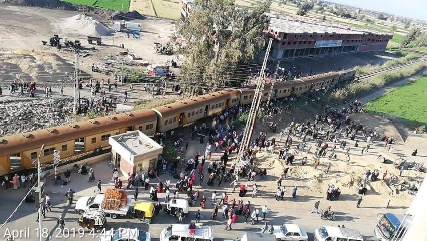 بالفيديو والصور| إصابة 30 مواطنا فى حادث قطار بكفر الشيخ