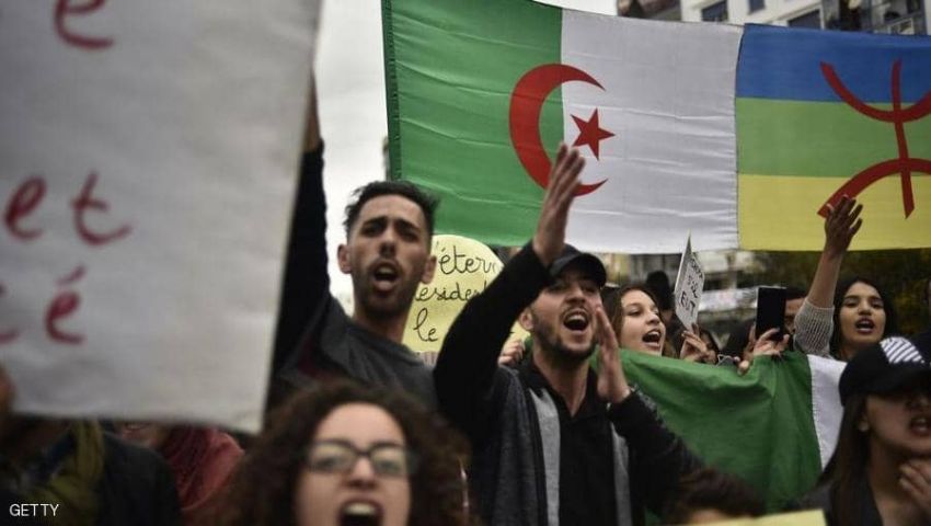 راية الأمازيغ.. ذريعة الأمن للهجوم على المسيرات في الجزائر