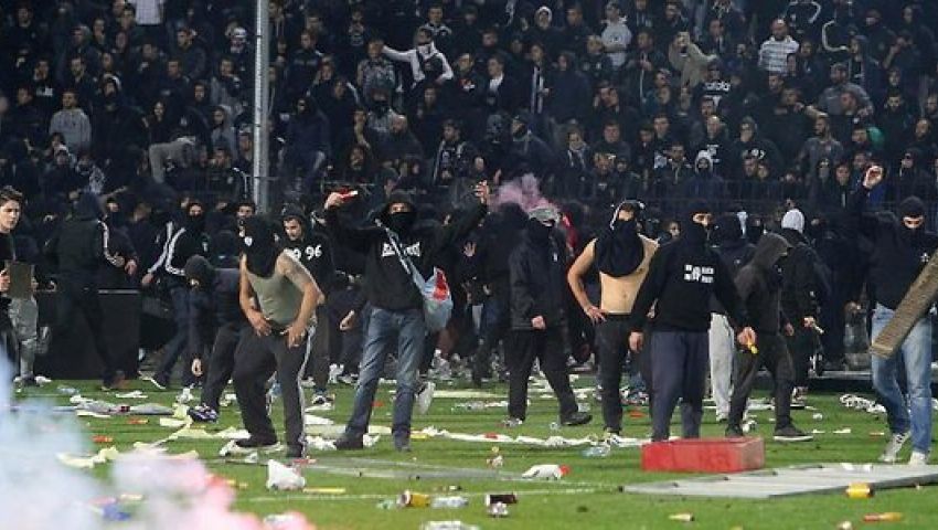 فيديو| العنف الكروي.. آلاف القتلى والمصابين على مر تاريخ الساحرة المستديرة