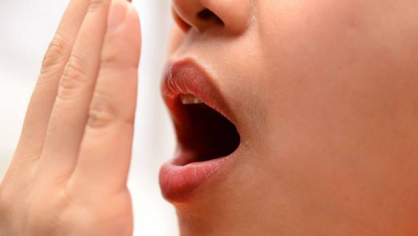 5 أسباب لرائحة الفم الكريهة غير الأمراض التنفسية