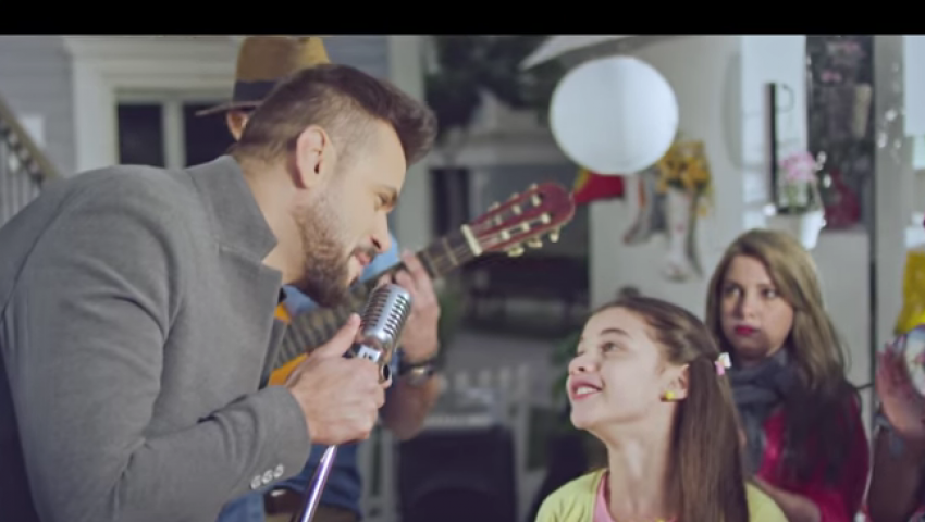 بالفيديو| القمر.. أغنية ساموزين الجديدة