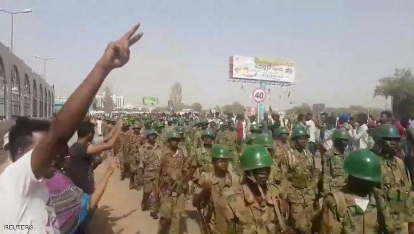 في ليلة سقوط البشير.. هذا ما يحدث في السودان