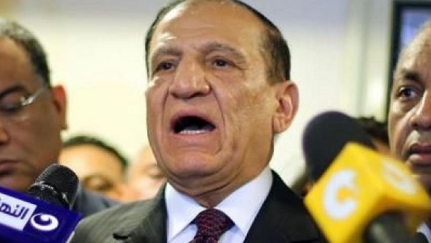 وحيد حامد يكشف: هذه حقيقة حذف شخصية سامى عنان من «سري للغاية»