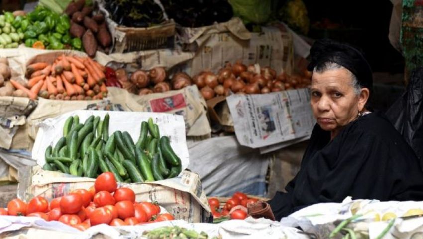 الاقتصاد المصري «تائه» بين براثن التضخم والنمو الضعيف