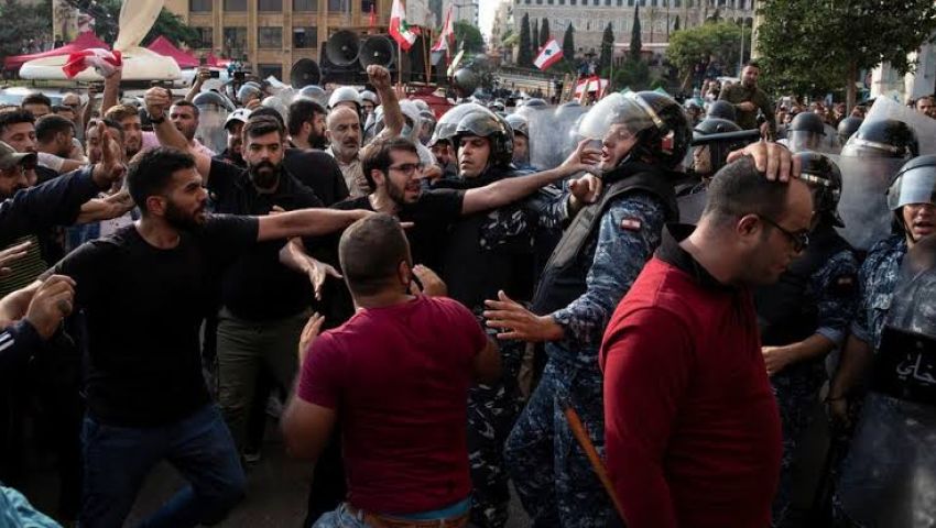 أنصار حزب الله وحركة أمل يثيرون الرعب في بيروت.. هذا ما حدث في «جسر الرينغ»