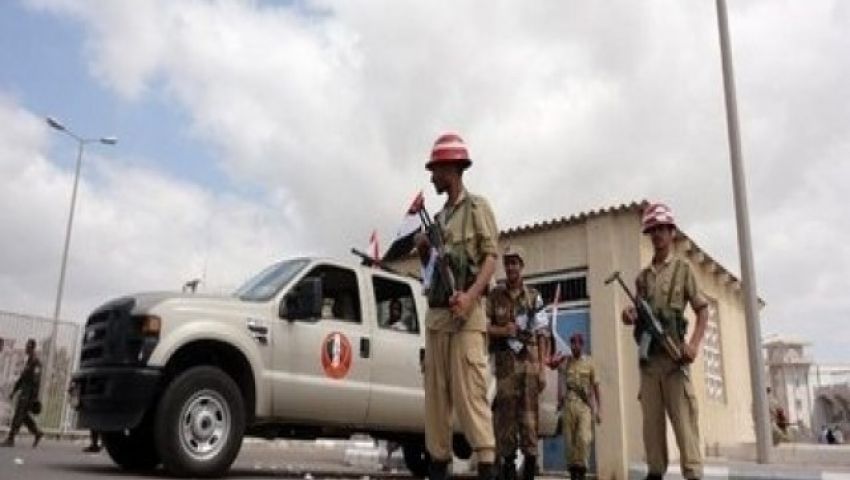 اليمن.. حراس ديوان محافظ عدن يمنعون الموظفين من مزاولة أعمالهم