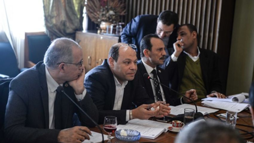 صناعة البرلمان تفتح ملف المصانع المتوقفة وتصفية الشركات