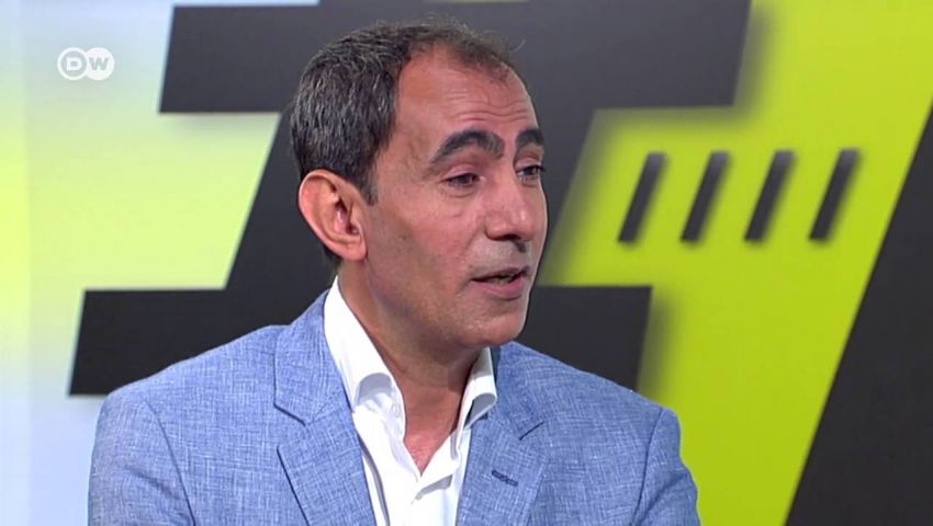 هكذا علق يسري فودة على اتهام صحفي بـ«خدش رونق القضاء»