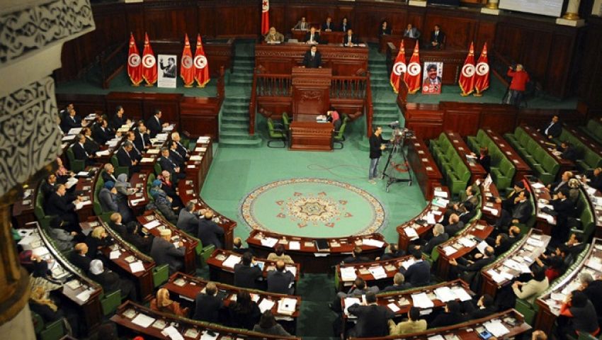 برلمان تونس يرفض تشديد الضرائب على المحامين