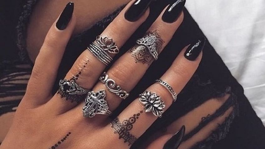 7 ألوان غير تقليدية لطلاء الأظافر عليك تجربتها