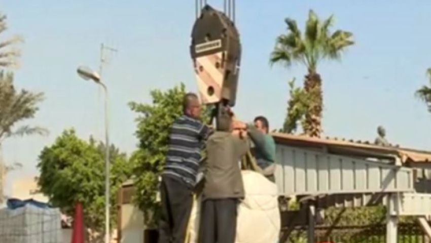 شاهد.. لحظة دخول تمثال رمسيس الثاني المتحف المصري