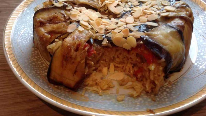طريقة عمل مقلوبة الباذنجان باللحم