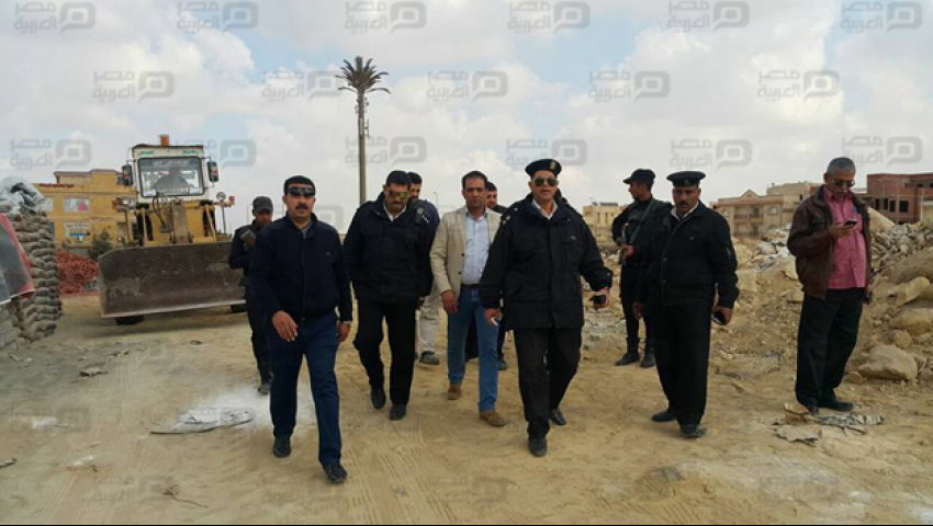 بالصور| حملة مكبرة للنظافة وإزالة المخالفات بالقاهرة الجديدة