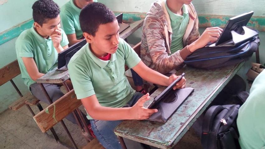 آثار فيروس كورونا على التعليم قبل الجامعي وسيناريوهات موقف الطلاب (تحليل)