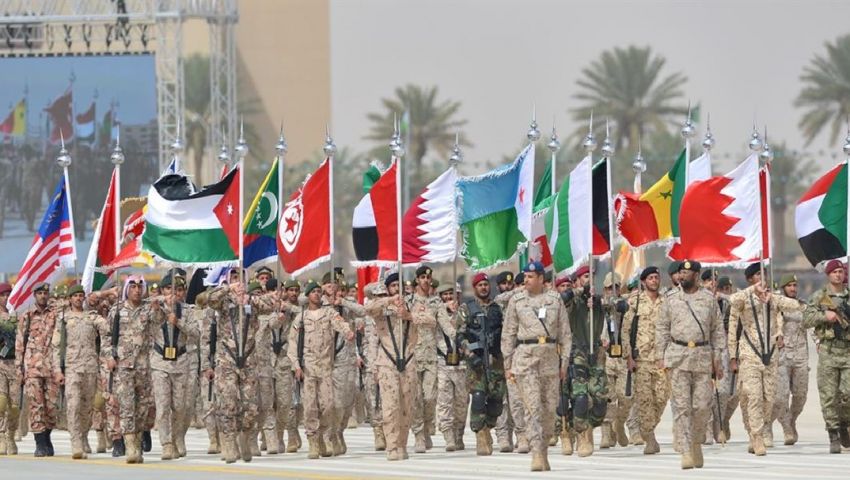 بعد قصف غزة.. كاتب سعودي: أين التحالف الإسلامي العسكري؟
