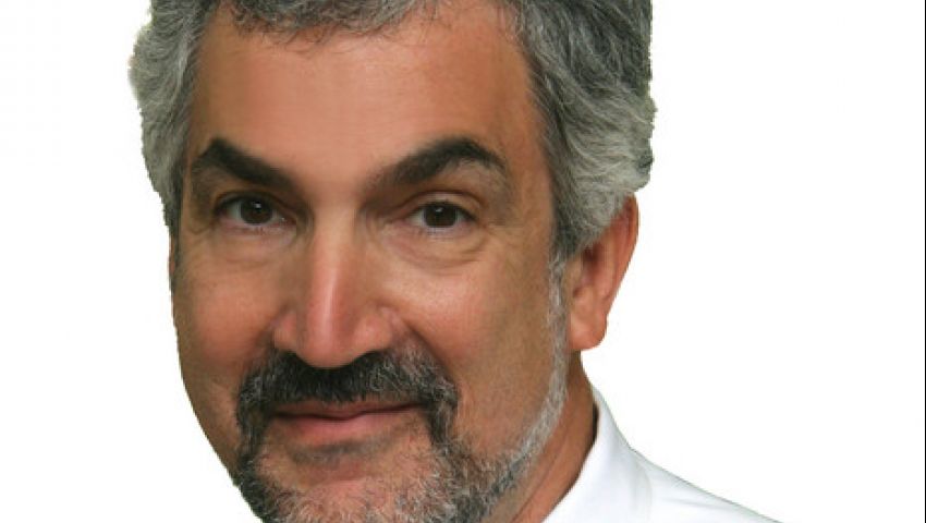 باحث أمريكي: أخشى تخلي الجيش عن السيسي وعودة الإخوان للحكم