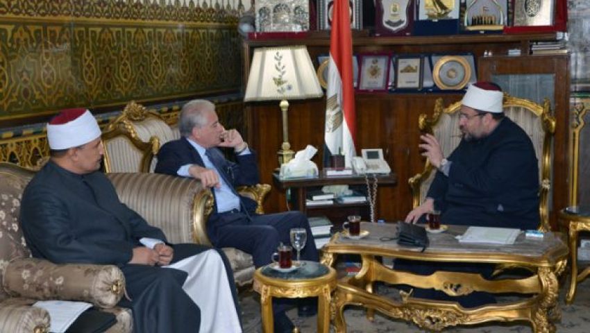 جمعة وفودة يناقشان الإعداد لافتتاح مسجد الصحابة بشرم الشيخ