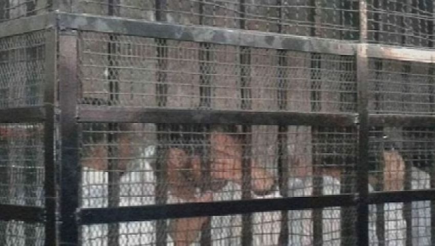 «العسكرية» تؤجل محاكمة 5 متهمين باقتحام قسم شرطة أبوقرقاص لـ 3 يوليو