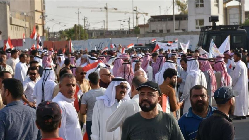 بالفيديو.. عرب كركوك يتظاهرون احتجاجًا على تنصيب محافظ كردي