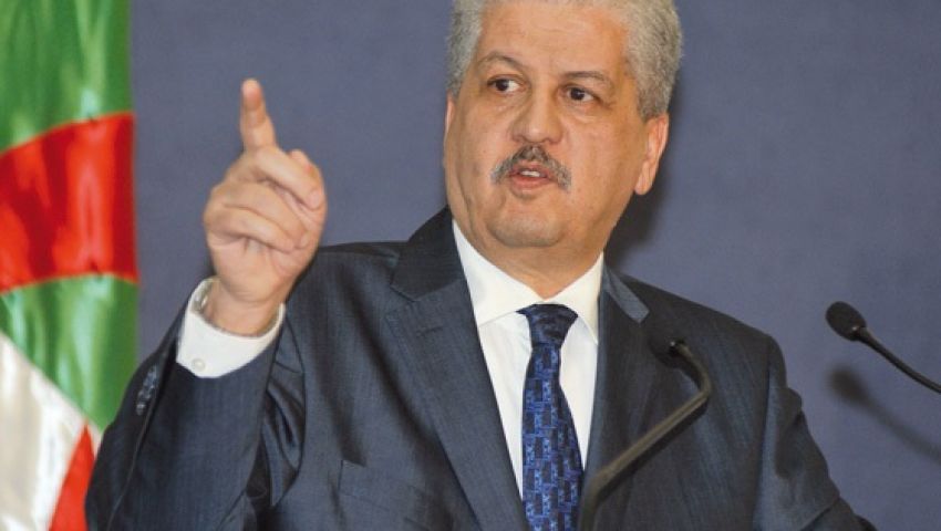 رئيس الوزراء الجزائري: لا تصدقوا المتحدثين عن انفجار وشيك للوضع