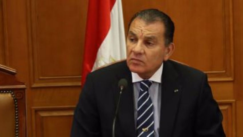 حاتم باشات: لم انضم لقوائم معارضة أو مؤيدة لتيران وصنافير