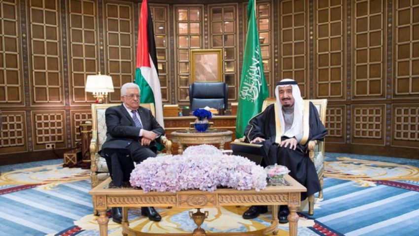 عباس في الرياض.. السعودية وجّهت له دعوة مفاجئة بعد تلقيه دعوة من إيران