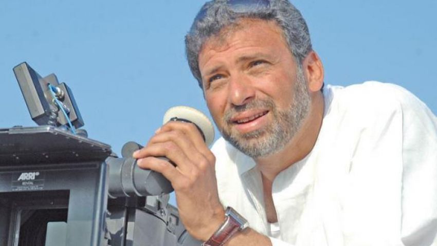 فيديو| خالد يوسف يكشف موعد عودته لمصر