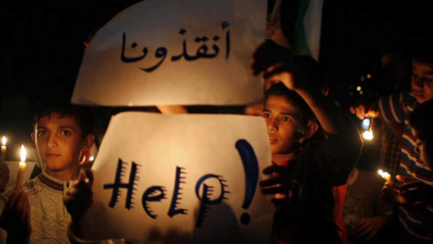 بالفيديو| فلسطينيون: غزة منارة الصمود.. تغرق في ظلام أبومازن