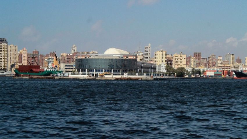 ميناء الإسكندرية يستقبل 97 ألف طن زيت طعام 
