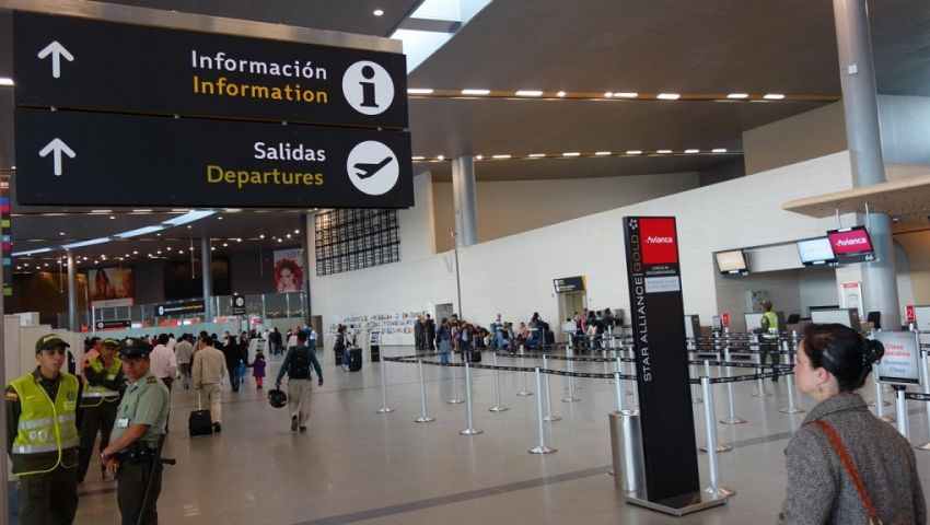 كولومبيا تطرد إسرائيليا هدد بتفجير قنبلة في مطار بوجوتا