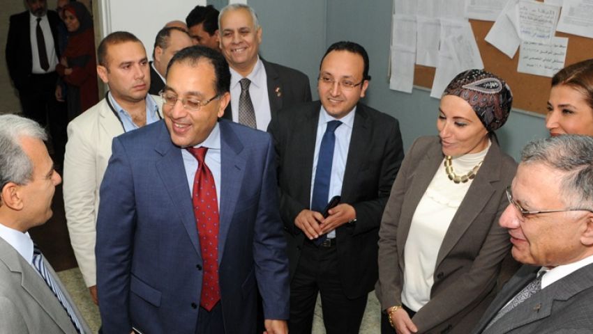 وزير الإسكان يتعهد بتحمل وزارته تكلفة انشاء مستشفيات لأهالي الصعيد