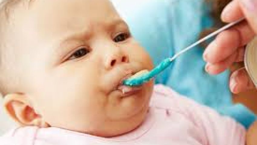منظمة الصحة تحذر من نسبة السكر في أغذية  الأطفال