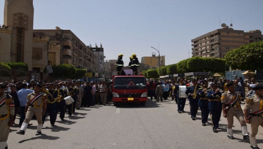 صور| بني سويف.. تشييع جثمان شرطي قُتل في هجوم حادث سانت كاترين