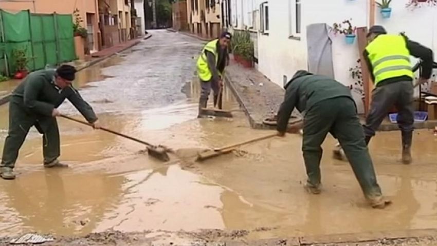 فيديو.. الفيضانات تودي بحياة شخصيْن في إقليم الأندلس في إسبانيا