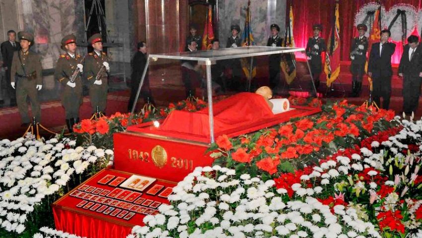 تعرف فاتورة الحفاظ على جثة والد كيم جونغ أون مجمدة
