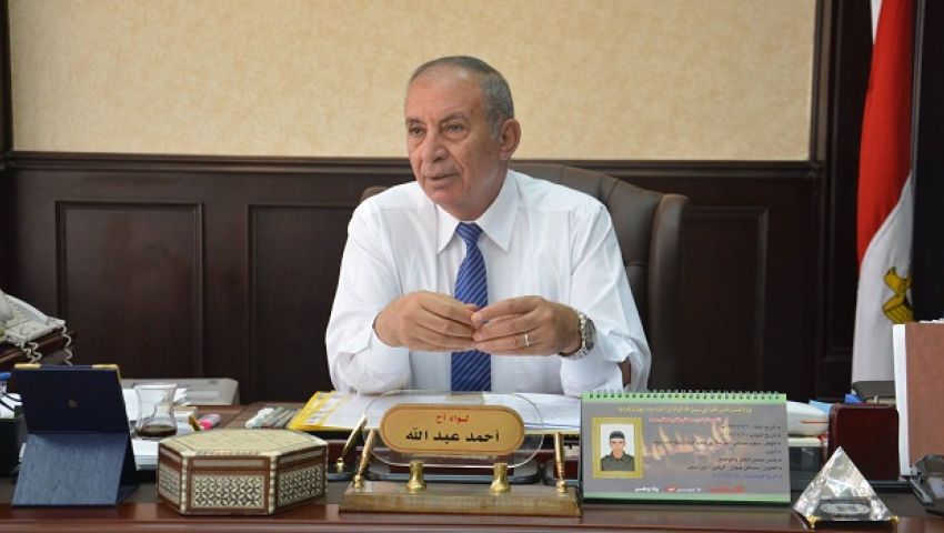 محافظ البحر الأحمر يبحث الموقف التنفيذي لمشروعات تطوير الغردقة