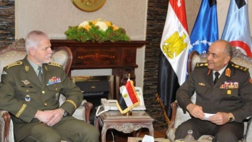 حجازي يبحث مع مسؤول عسكري بالناتو الأزمة الليبية