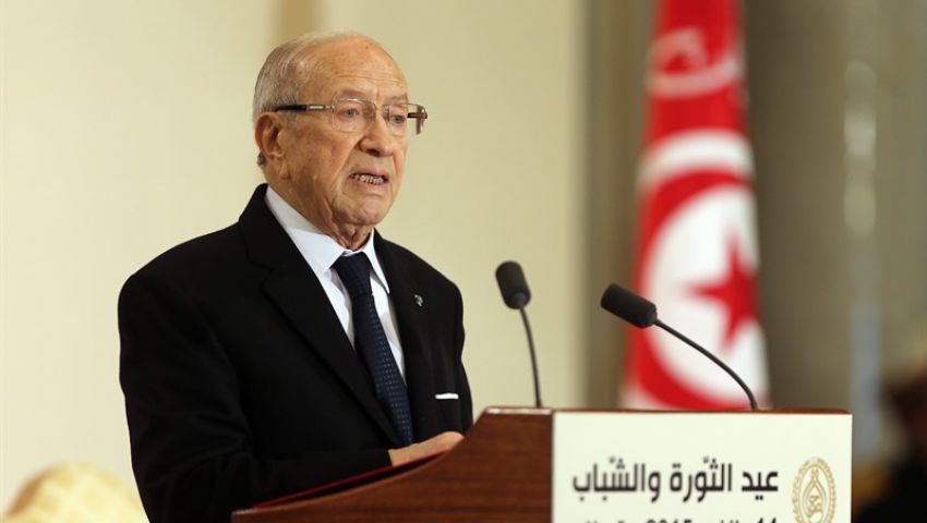 السبسي يدعو إلى عدم تعطيل إنتاج الفوسفات بالإضرابات جنوبي البلاد