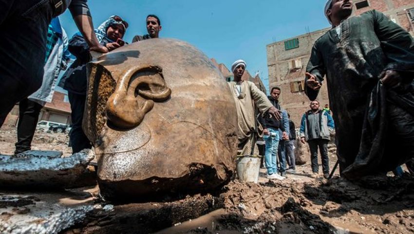 فيديو.. وزير الآثار يكشف هوية التمثال المكتشف في المطرية