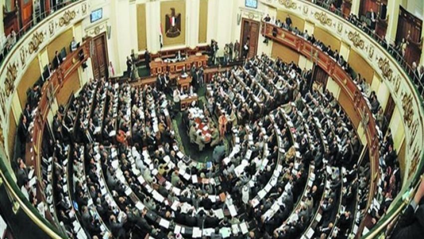 البرلمان يدرس فرض ضرائب على «اليوتيوبرز» ومواقع التواصل
