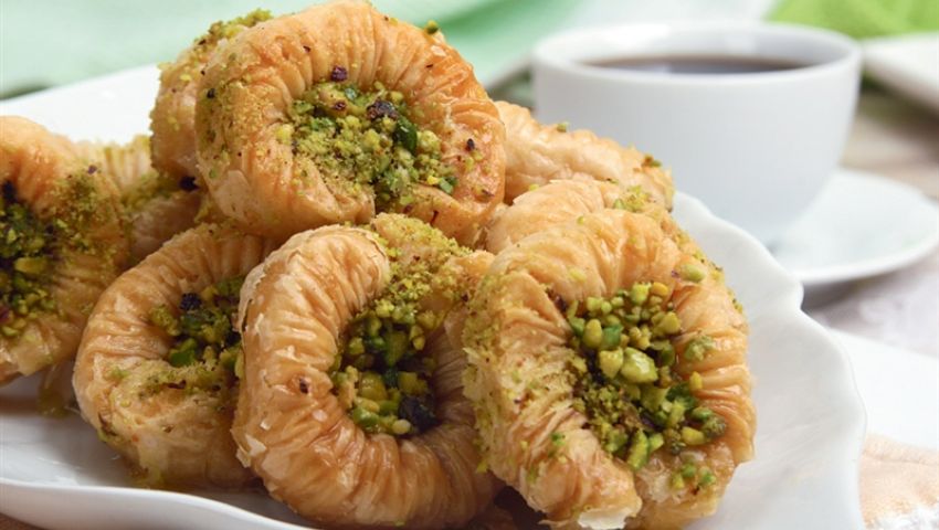 بالفيديو| طريقة عمل البقلاوة