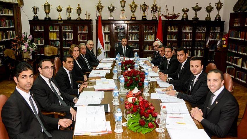 القمة المصرية إلى أين؟ عرض إماراتي لاستضافة المباراة.. ومطالب باللجوء للفيفا