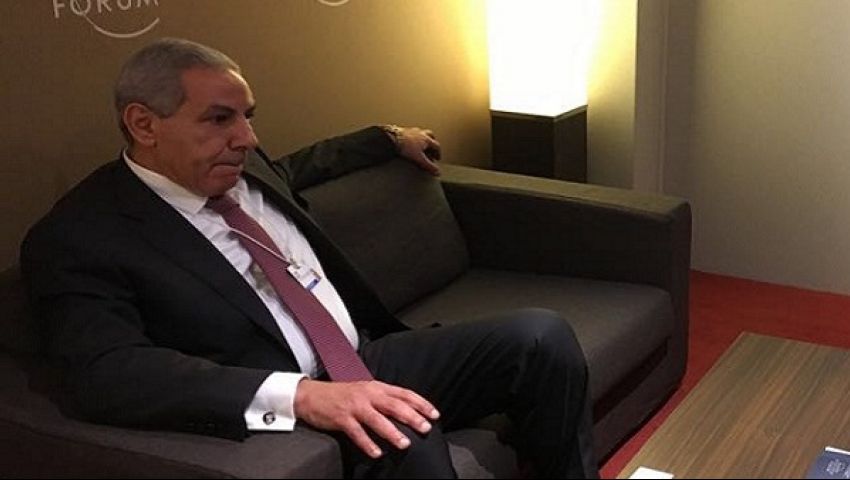 وزير التجارة يبدأ زيارة سريعة إلى العاصمة البولندية