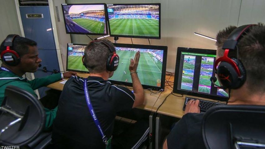 «الفيفا» تحتفل بتقنية «VAR»: نسبة صحة قرارات التحكيم 99.3 %